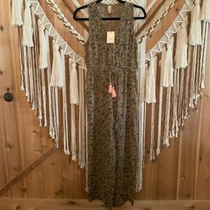 Raga Sleeveless Olive Green Rose Jumper Pants Size XS
